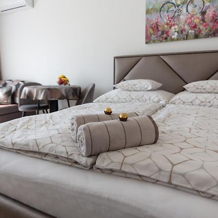 Aliz Apartman 미슈콜츠 외부 사진